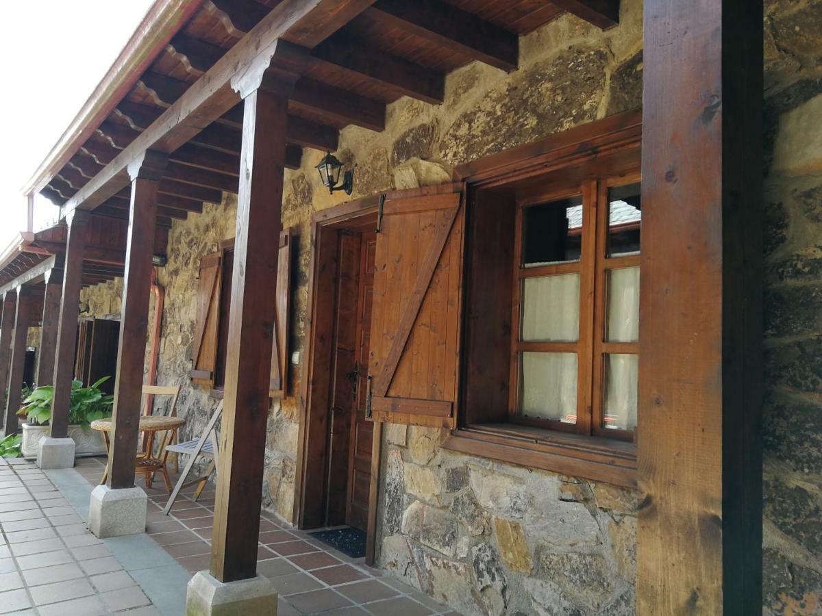 Alojamientos Rurales El Fontano Galende Luaran gambar